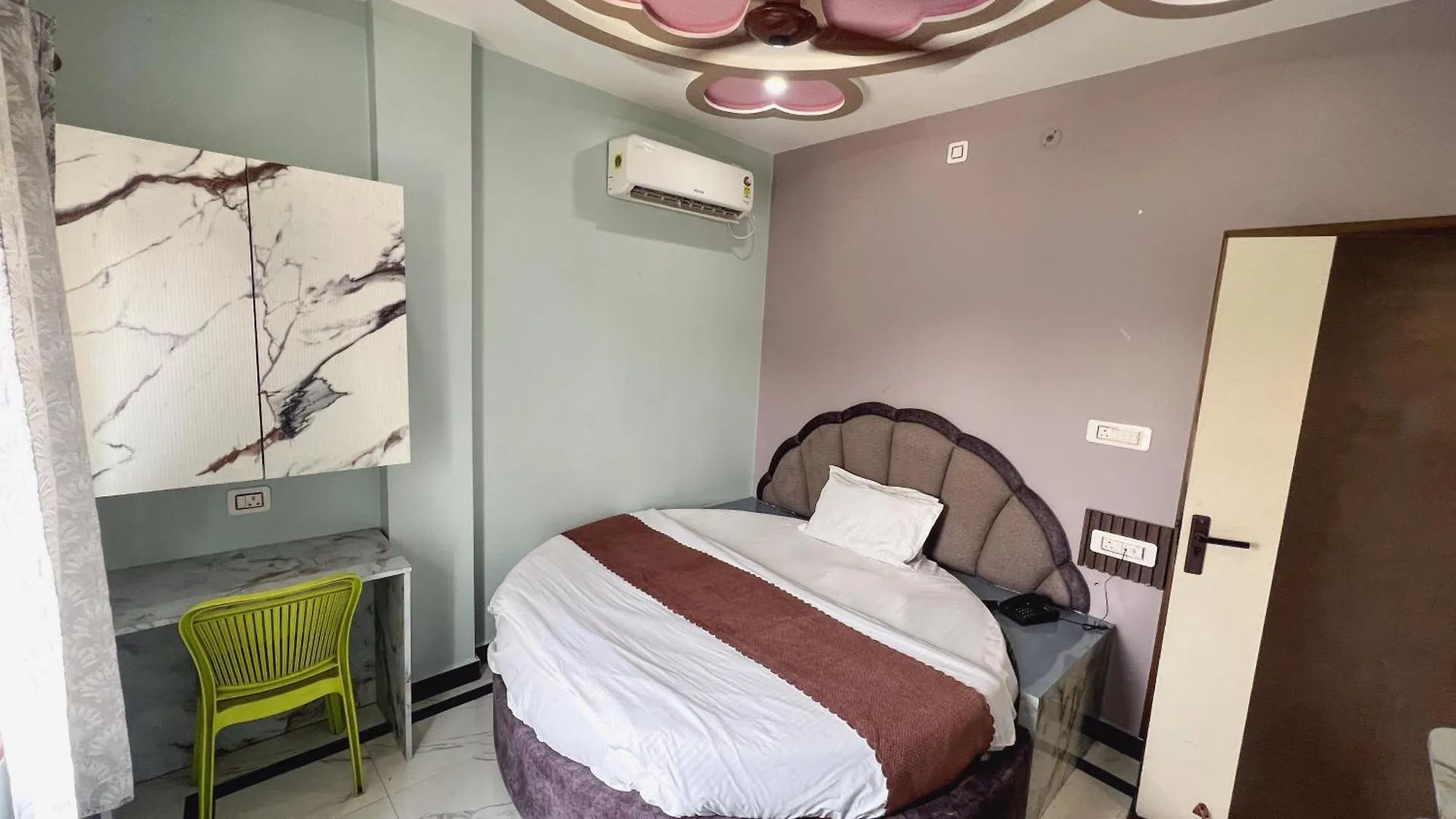 Hotel Smart Inn Waranasi